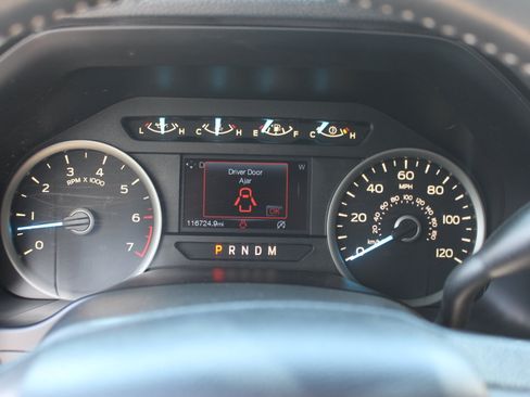 Used 2018 Ford F150 XLT w/ Equipment Group 302A Luxury AWD/4WD image 18