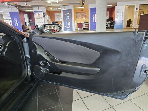 Used 2015 Chevrolet Camaro LT image 13