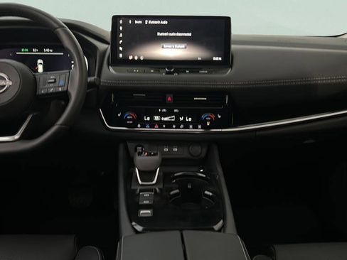 Used 2024 Nissan Rogue SL w/ SL Premium Package FWD image 26