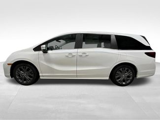 New 2026 Honda Odyssey Touring video 2