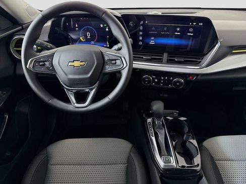 New 2026 Chevrolet Trax LT w/ Driver Confidence Package image 20