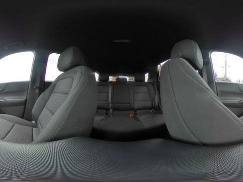 Used 2025 Chevrolet Equinox LT image 43