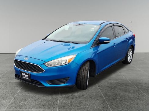 Used 2016 Ford Focus SE image 3