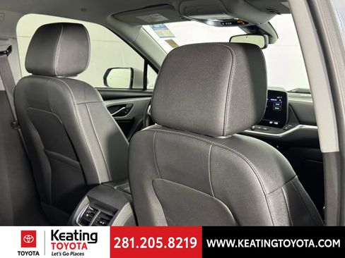 Used 2023 Chevrolet Blazer LT image 18