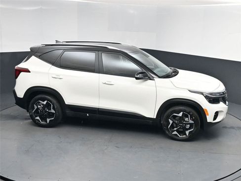 New 2026 Kia Seltos S image 13