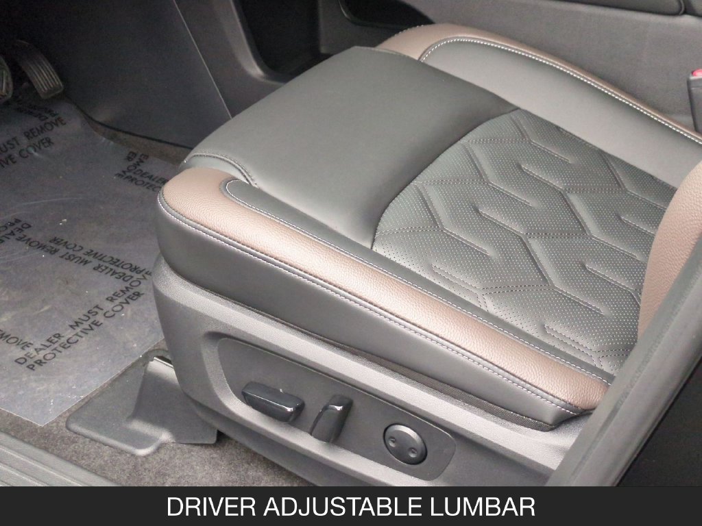 New 2026 Nissan Pathfinder Platinum w/ Cargo Package FWD image 15