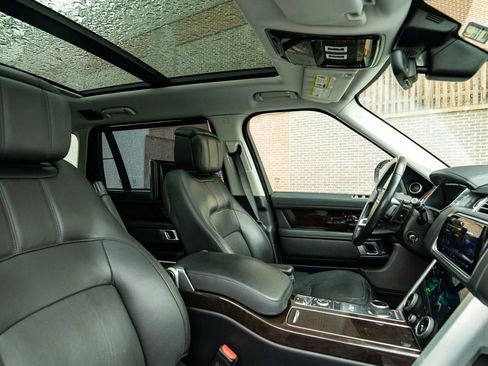 Used 2019 Land Rover Range Rover Long Wheelbase Supercharged AWD/4WD image 12