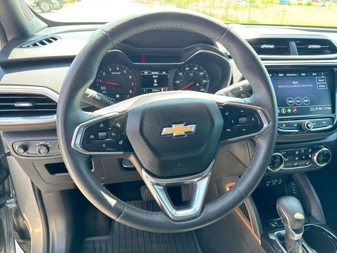 Used 2023 Chevrolet TrailBlazer ACTIV w/ Convenience Package FWD image 14