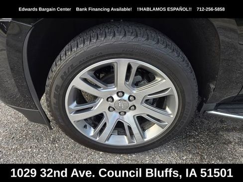 Used 2016 Cadillac Escalade ESV Luxury AWD/4WD image 9