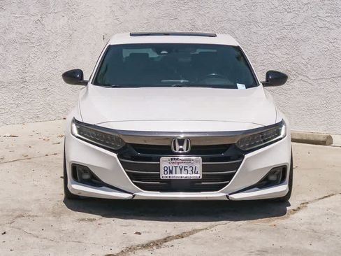 Used 2021 Honda Accord Sport image 2