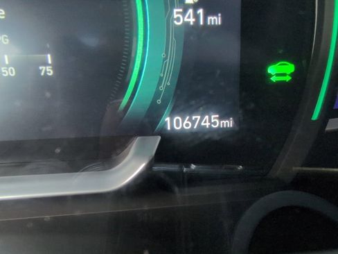 Used 2020 Hyundai Ioniq SEL image 17