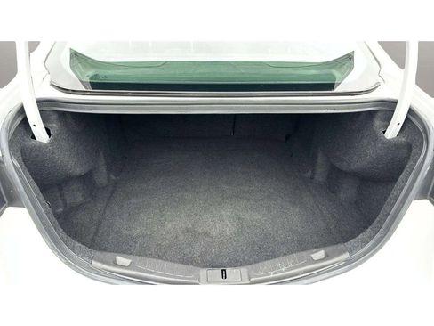 Used 2016 Ford Fusion SE image 9