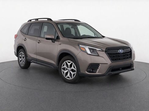 Certified 2023 Subaru Forester Premium AWD/4WD image 2