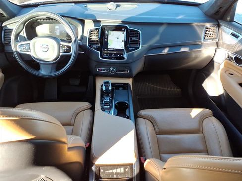 Used 2021 Volvo XC90 T8 Inscription w/ Lounge Package image 12