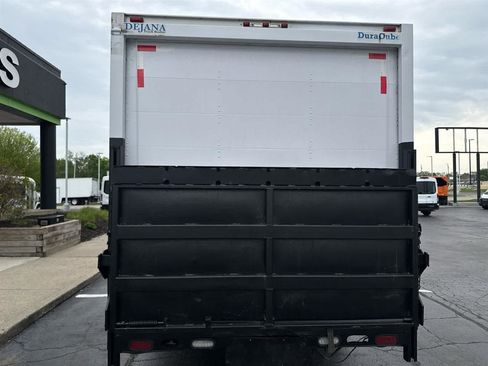 Used 2018 Ford E-350 and Econoline 350 Super Duty w/ Power Windows & Locks Group RWD image 8