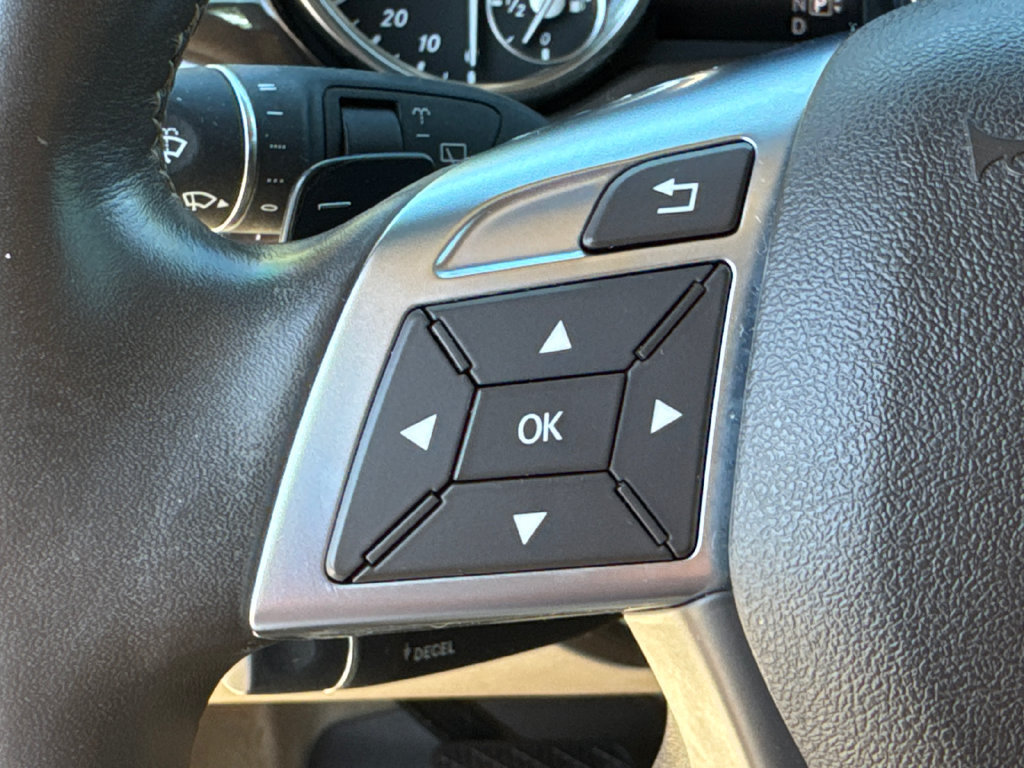 Used 2015 Mercedes-Benz GL 450 4MATIC image 25