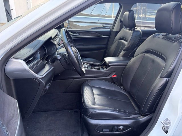 Used 2021 Jeep Grand Cherokee L Limited AWD/4WD image 15