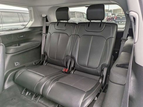 Used 2021 Jeep Grand Cherokee L Limited w/ Luxury Tech Group II AWD/4WD image 15