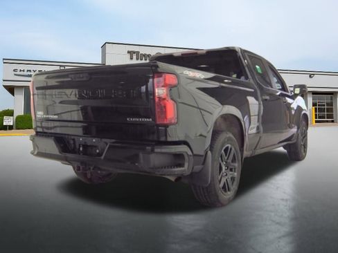 Used 2024 Chevrolet Silverado 1500 Custom AWD/4WD image 4