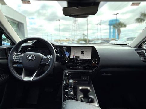 Used 2025 Lexus NX 250 Premium w/ Towing Package (2000 Lbs) image 14