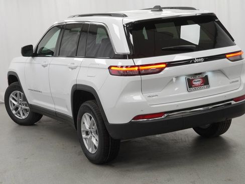 New 2026 Jeep Grand Cherokee Laredo AWD/4WD image 11