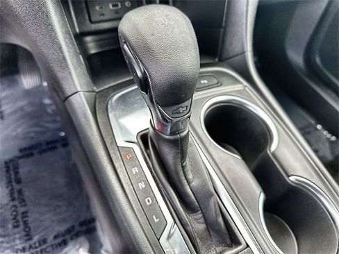 Used 2024 Chevrolet Equinox LT image 23