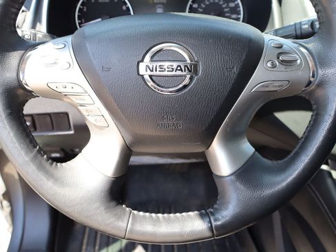Used 2018 Nissan Murano Platinum FWD image 12