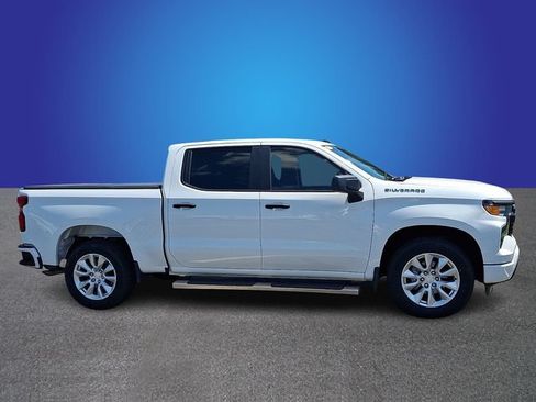 Used 2024 Chevrolet Silverado 1500 Custom RWD image 4