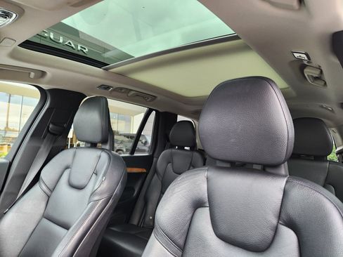 Used 2022 Volvo XC90 T8 Inscription Expression AWD/4WD image 12