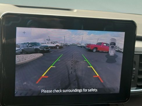 Used 2023 Ford Explorer XLT w/ Equipment Group 202A image 31