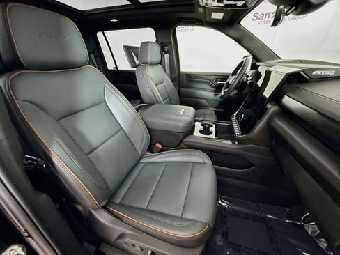 Used 2026 GMC Yukon XL AT4 w/ AT4 Premium Plus Package AWD/4WD image 32