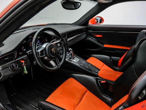 Used 2016 Porsche 911 GT3 RS RWD image 2
