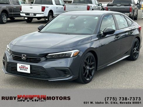 Used 2024 Honda Civic Sport image 3