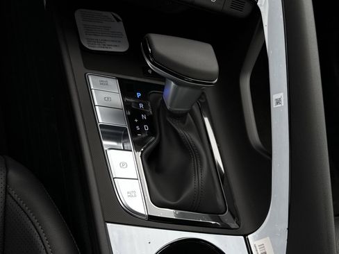 New 2026 Hyundai Elantra Limited FWD image 22