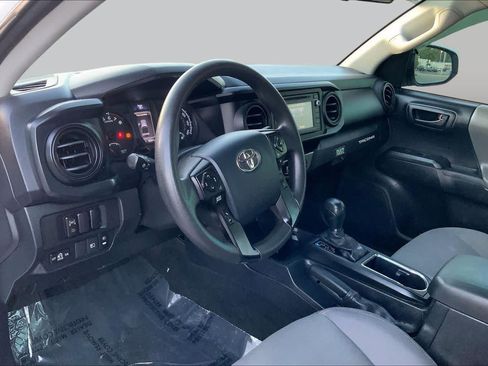 Used 2018 Toyota Tacoma SR w/ SR Convenience Package AWD/4WD image 16