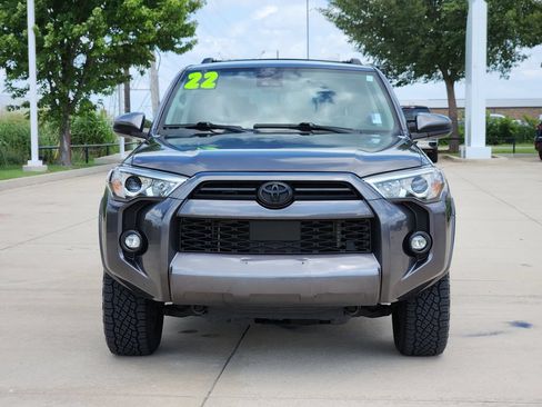 Used 2022 Toyota 4Runner SR5 RWD image 2