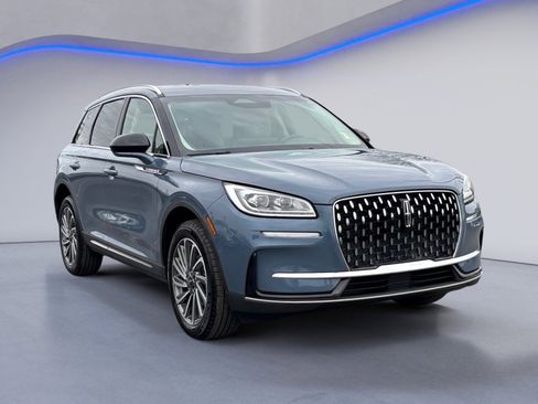 Used 2024 Lincoln Corsair Reserve image 8