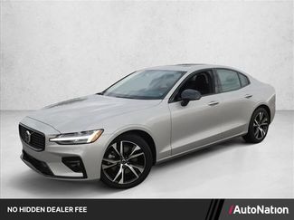 Used 2025 Volvo S60 B5 Core FWD video 1