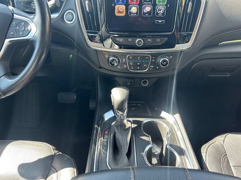 Used 2019 Chevrolet Traverse Premier w/ Redline Edition AWD/4WD image 12