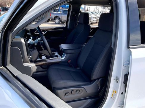 Used 2024 GMC Sierra 1500 Elevation w/ X31 Off-Road Package image 8