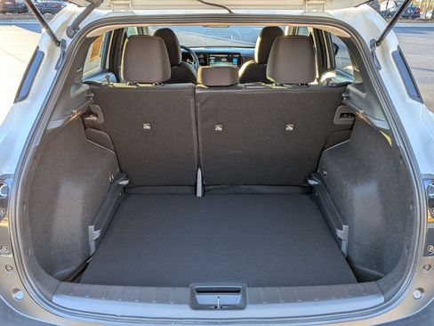 Used 2025 Nissan Kicks SV w/ SV Premium Package image 32