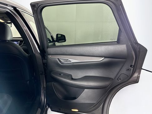 Used 2023 INFINITI QX50 Luxe image 29