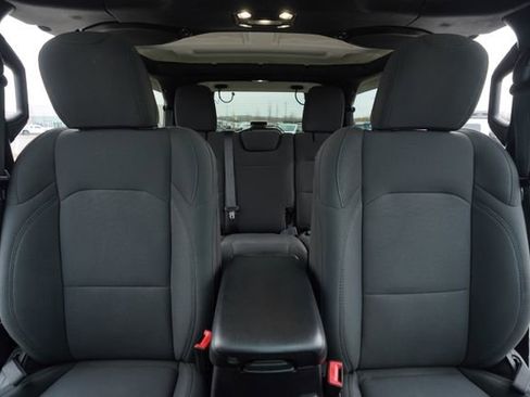 Used 2020 Jeep Wrangler Unlimited Sport S image 33
