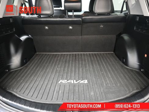 Used 2017 Toyota RAV4 Limited image 24