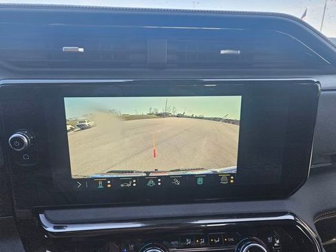 Used 2023 GMC Sierra 1500 AT4 w/ AT4 Premium Package image 20