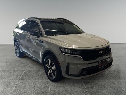 Used 2022 Kia Sorento EX w/ Panoramic Sunroof Package