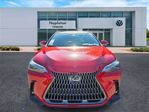 Used 2024 Lexus NX 250 FWD image 2