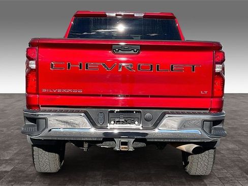 Used 2024 Chevrolet Silverado 2500 LT image 4