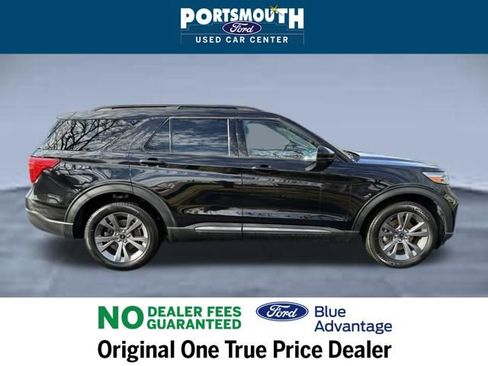 Used 2022 Ford Explorer XLT w/ Equipment Group 202A image 6