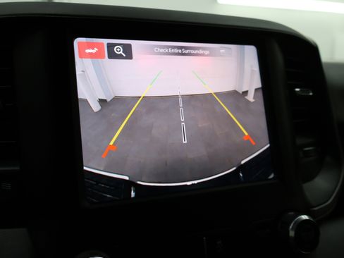 Used 2024 RAM 3500 Tradesman w/ Chrome Appearance Group image 16